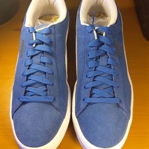 Puma sneakers